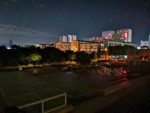 昆明理工大学广场